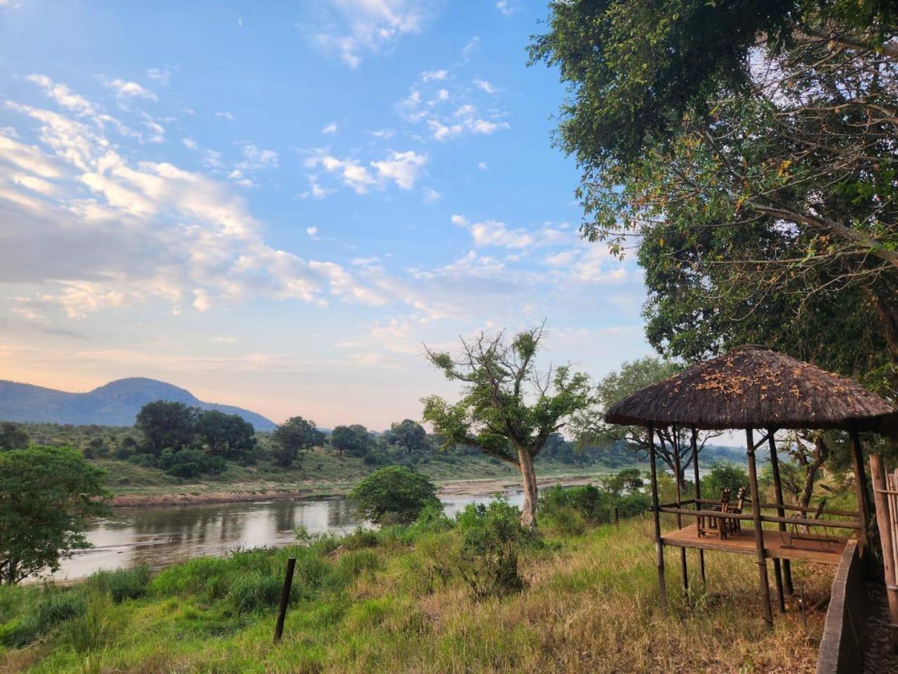 River Cottage Lodge Malalane Exterior foto